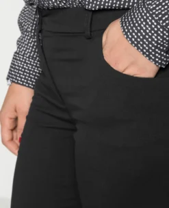 Stretch-Hose in weiter Form, mit Bügelfalte