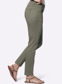 Stretch-Hose mit Passformsattel vorne und hinten