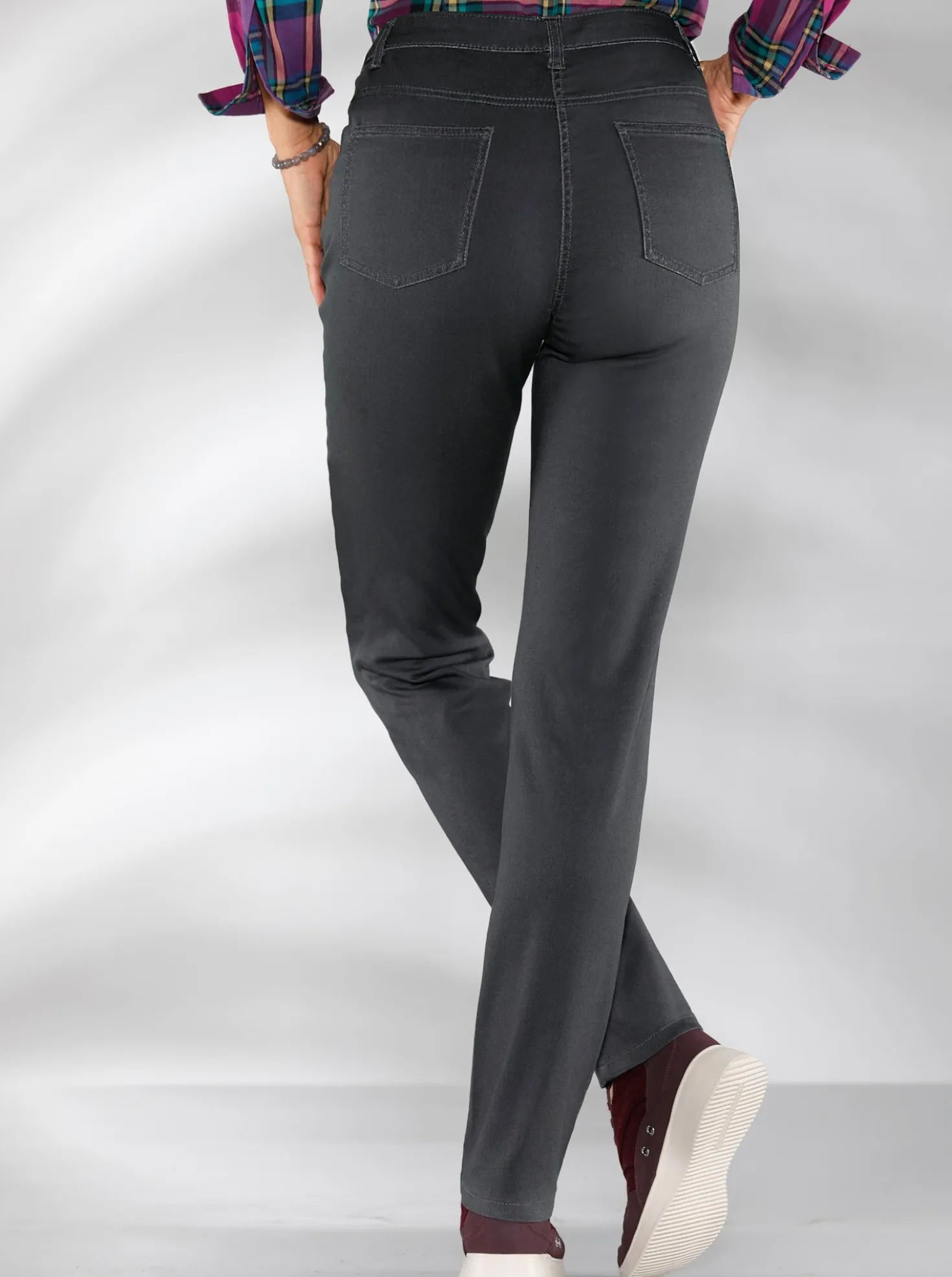 Stretch-Hose mit schmaler Beinweite