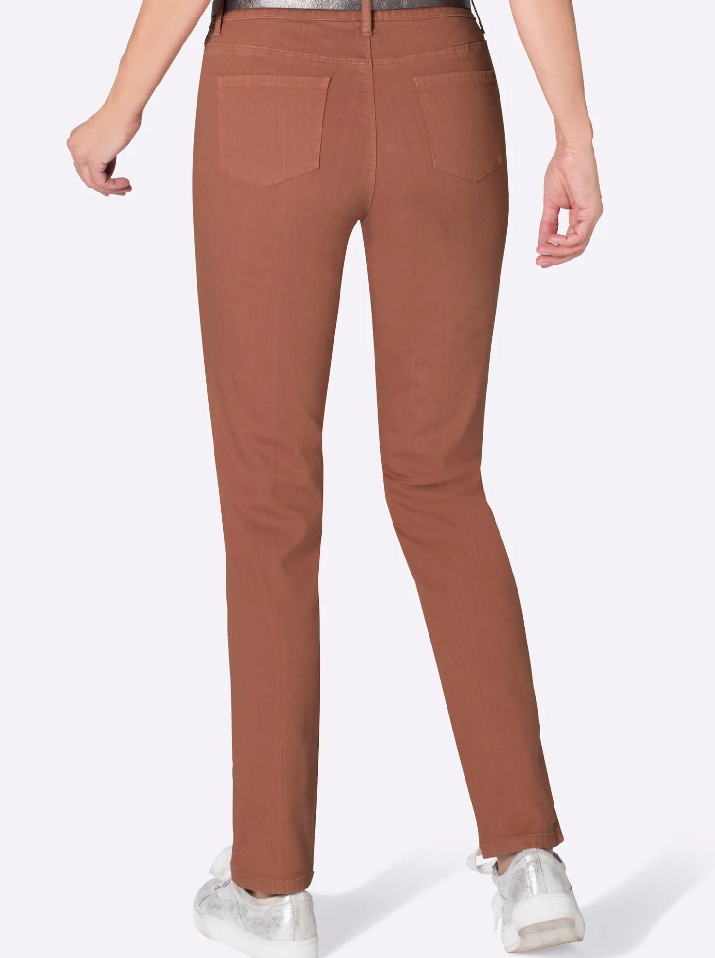 Stretch-Jeans im schmalen Schnitt
