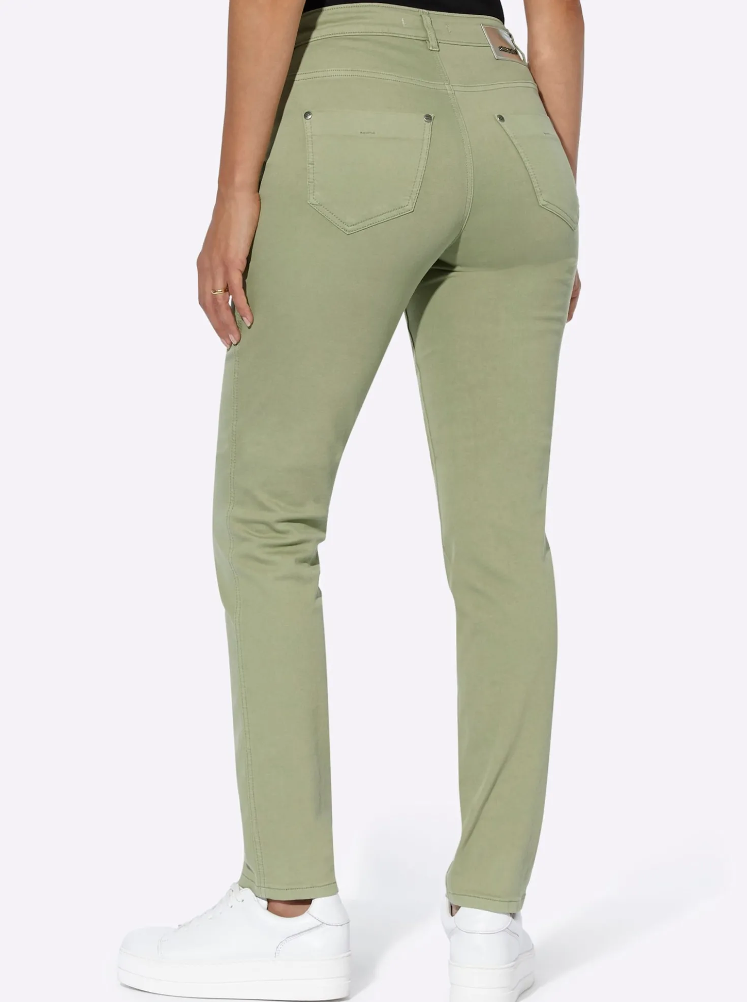 Stretch-Jeans in Röhren-Form