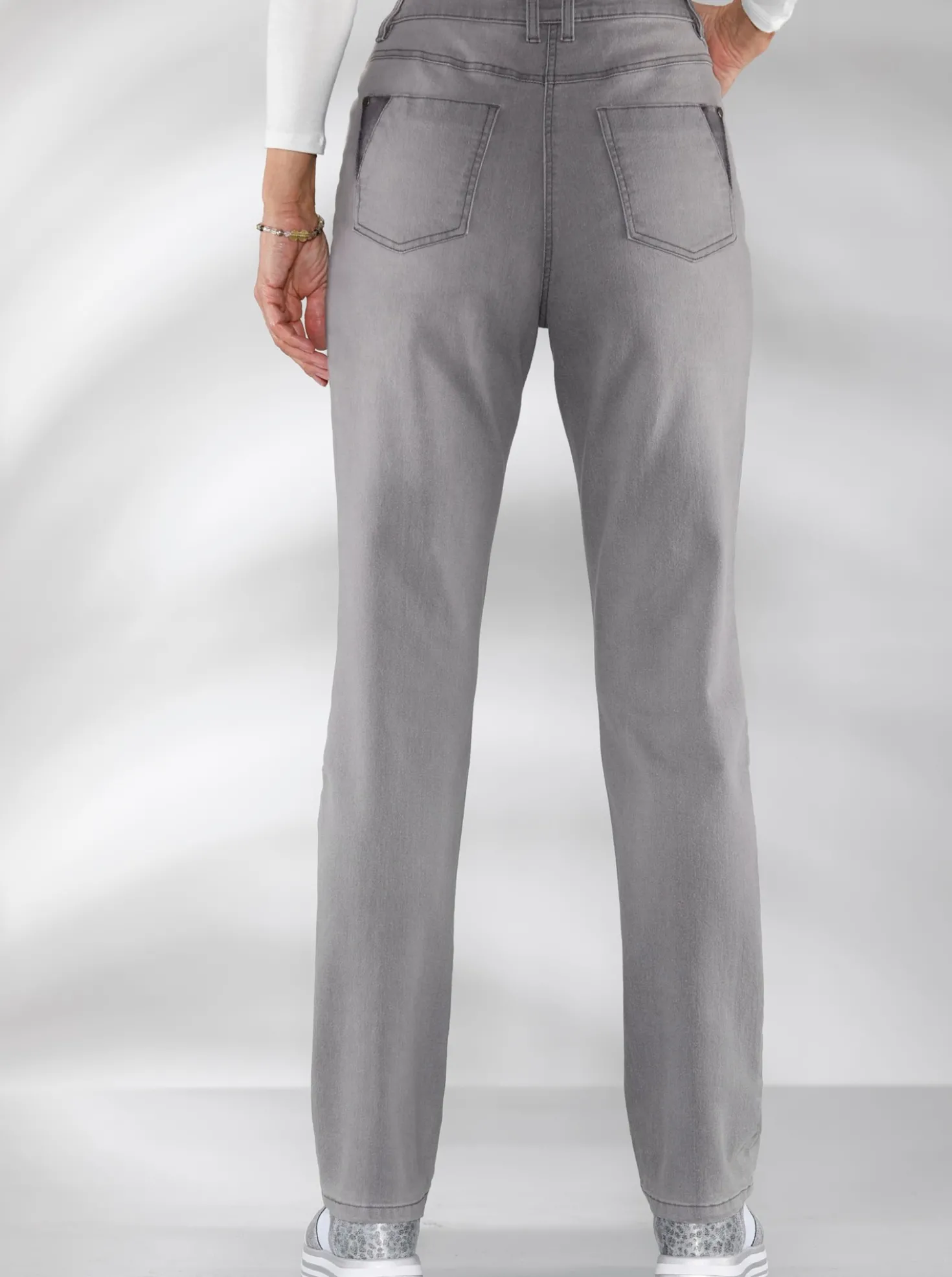 Stretch-Jeans in Used-Optik