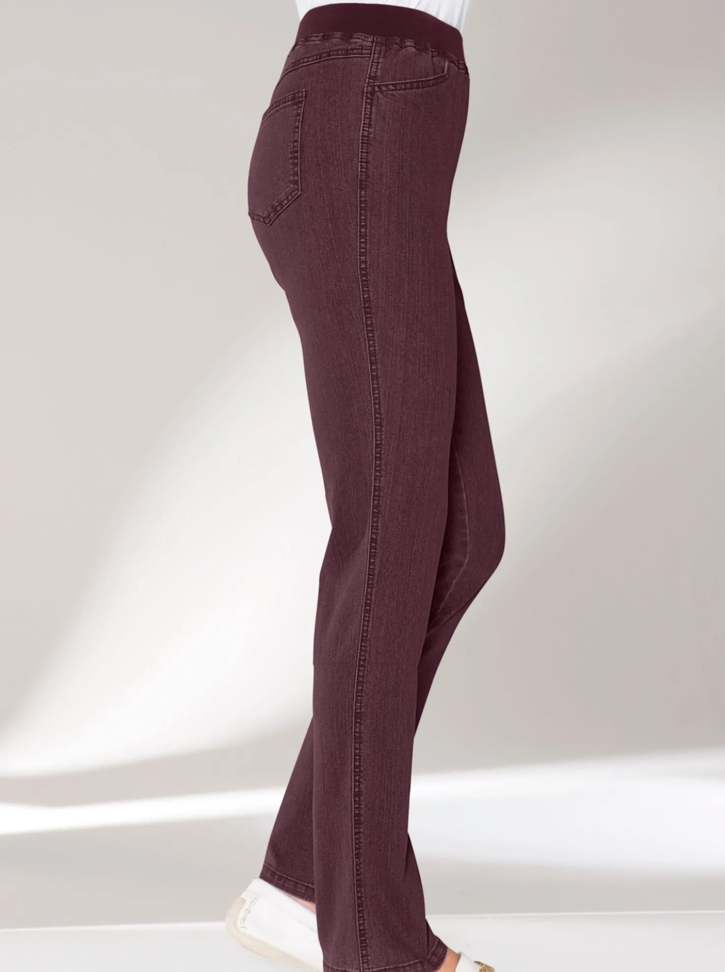 Stretch-Jeans mit Rundum-Dehnbund