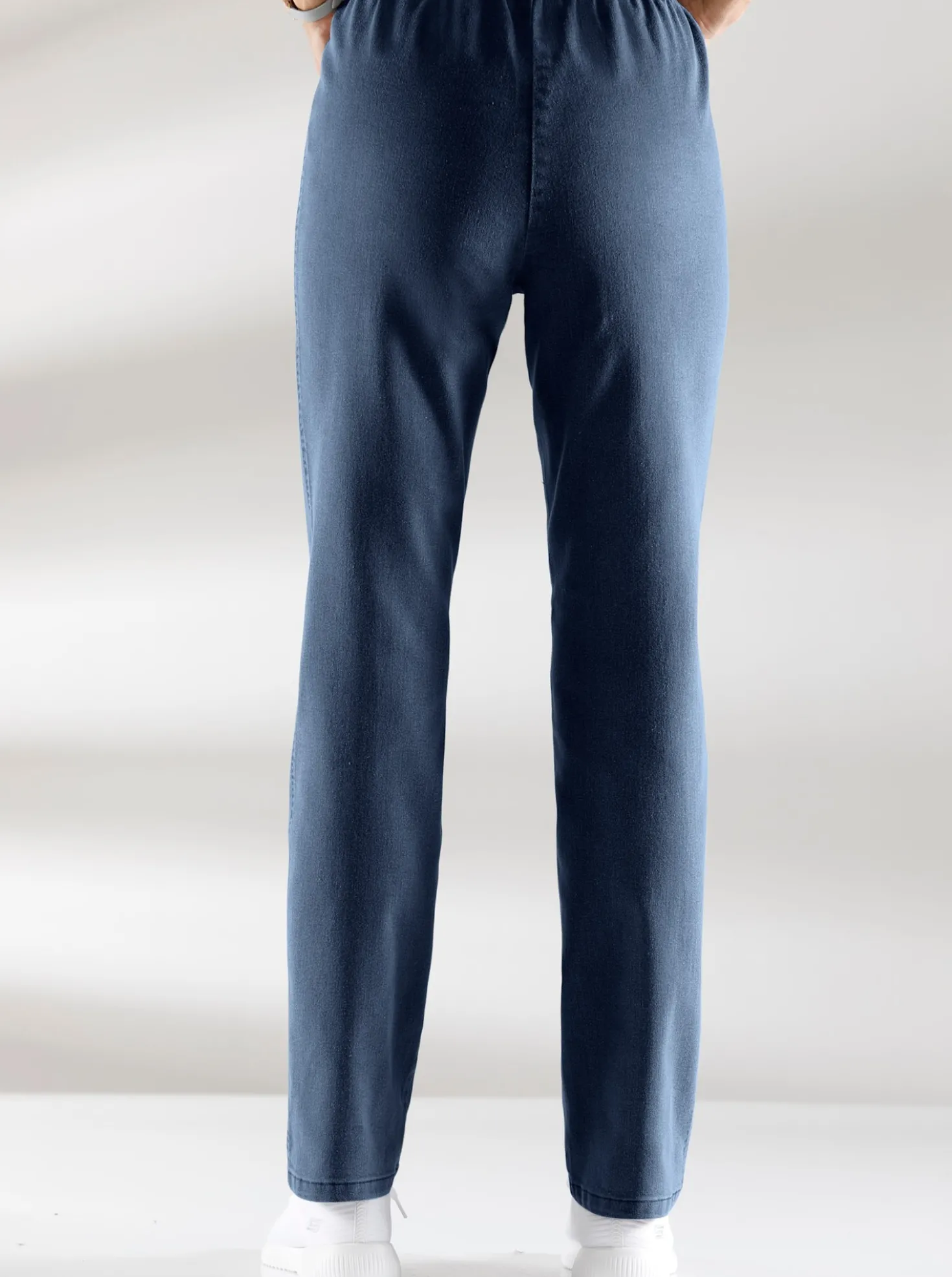 Stretch-Jeans mit Rundum-Dehnbund