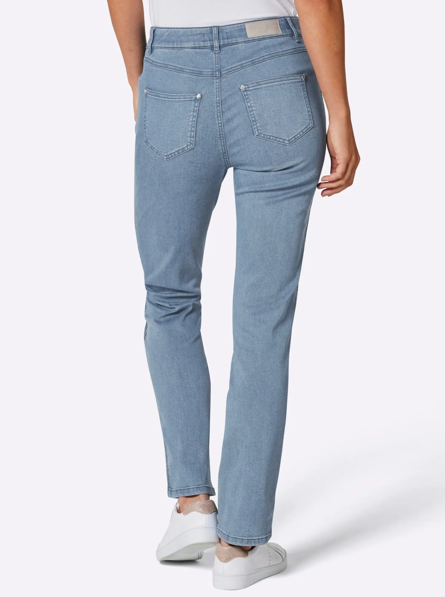 Stretch-Jeans mit seitlichen Biesen