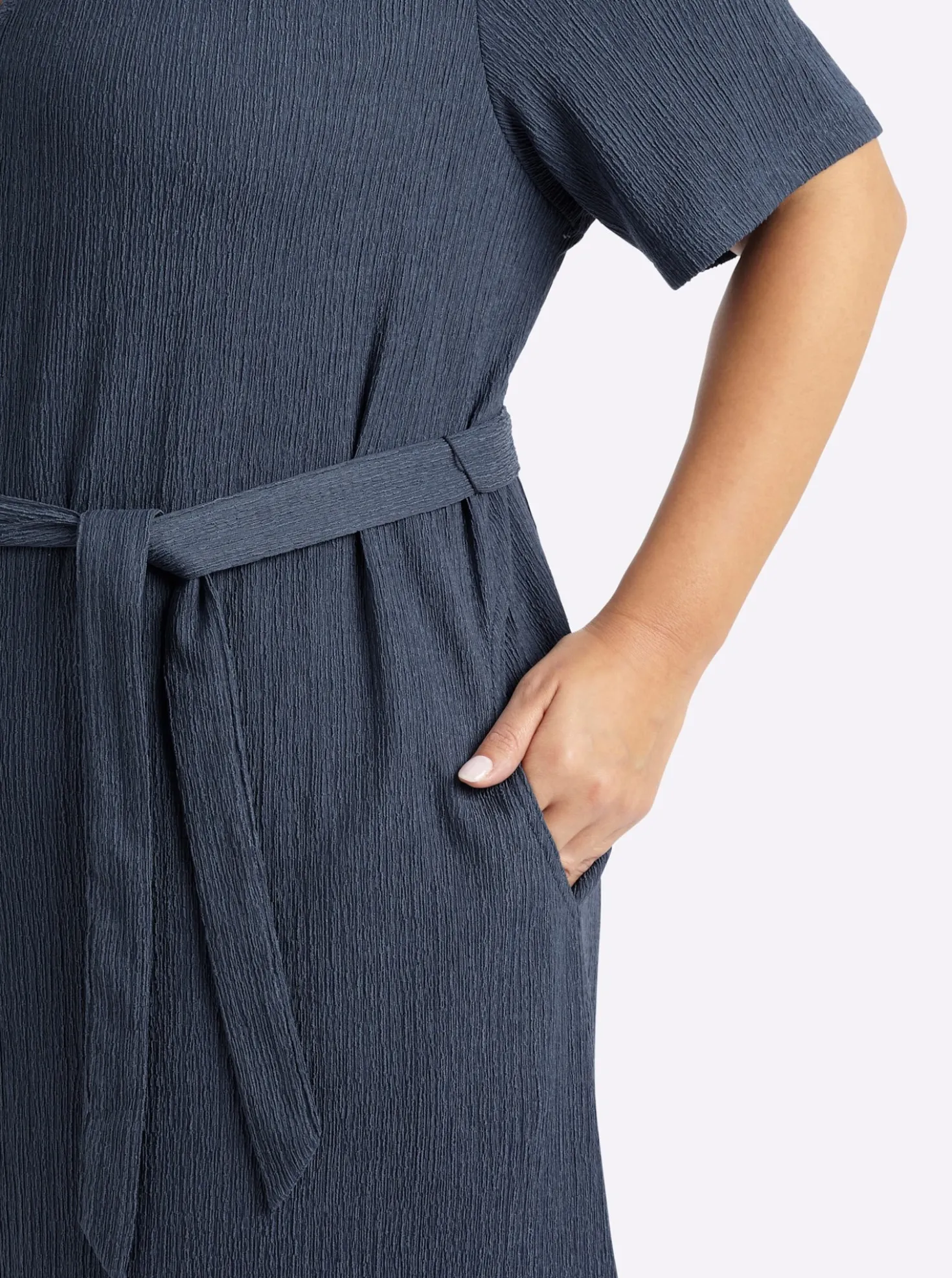 Stretchkleid mit Bindegürtel
