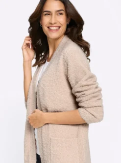 Strickjacke aus flauschigem Bouclé-Garn