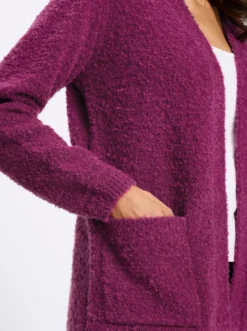 Strickjacke aus flauschigem Bouclé-Garn