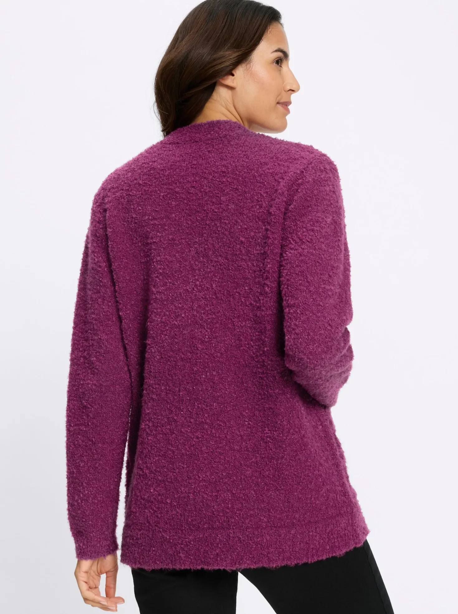 Strickjacke aus flauschigem Bouclé-Garn