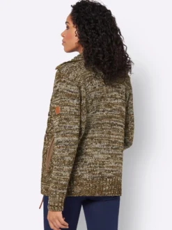 Strickjacke , hinten glatt gestrickt