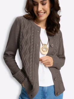 Strickjacke im Strickmuster-Mix