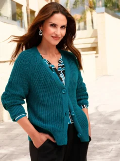Strickjacke in Grobstrick-Muster