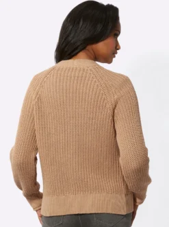 Strickjacke in Grobstrick-Muster