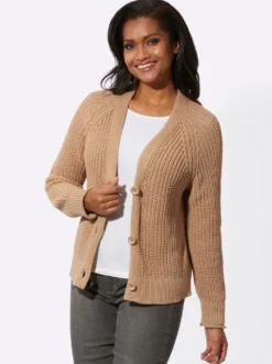 Strickjacke in Grobstrick-Muster