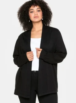 Strickjacke in offener Form