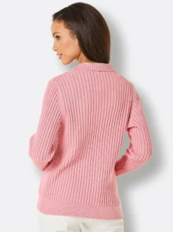 Strickjacke mit diagonalem Strickmuster