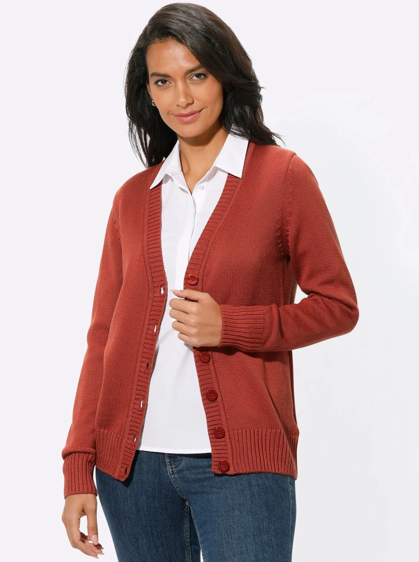 Strickjacke mit farblich abgestimmten Knöpfen