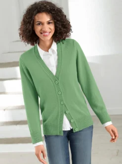 Strickjacke mit farblich abgestimmten Knöpfen