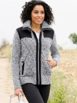 Strickjacke mit kontrastfarbigen Einsätzen
