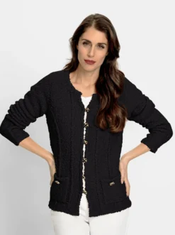 Strickjacke mit leichten Schulterpolstern