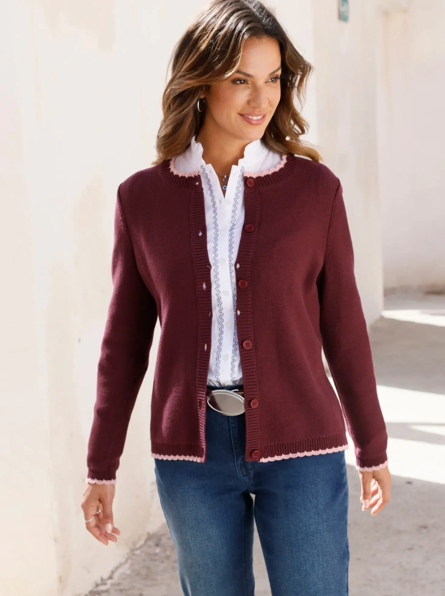 Strickjacke mit Muschelkante
