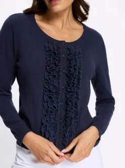 Strickjacke mit Rüschen