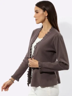 Strickjacke mit Schößchen