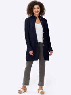 Strickjacke mit Stehkragen
