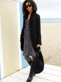 Strickjacke mit Volants