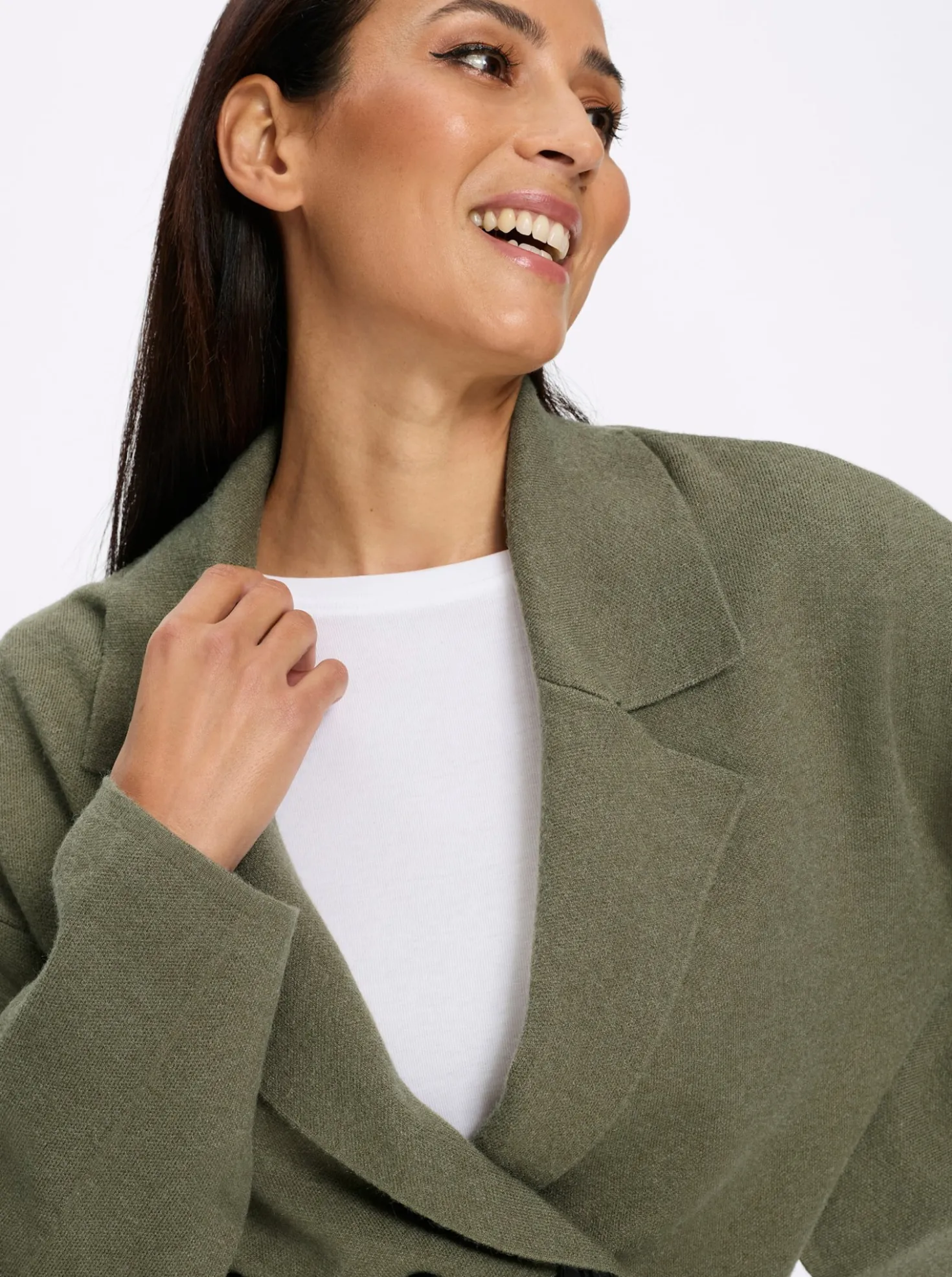 Strickjacke zweireihig geknöpft