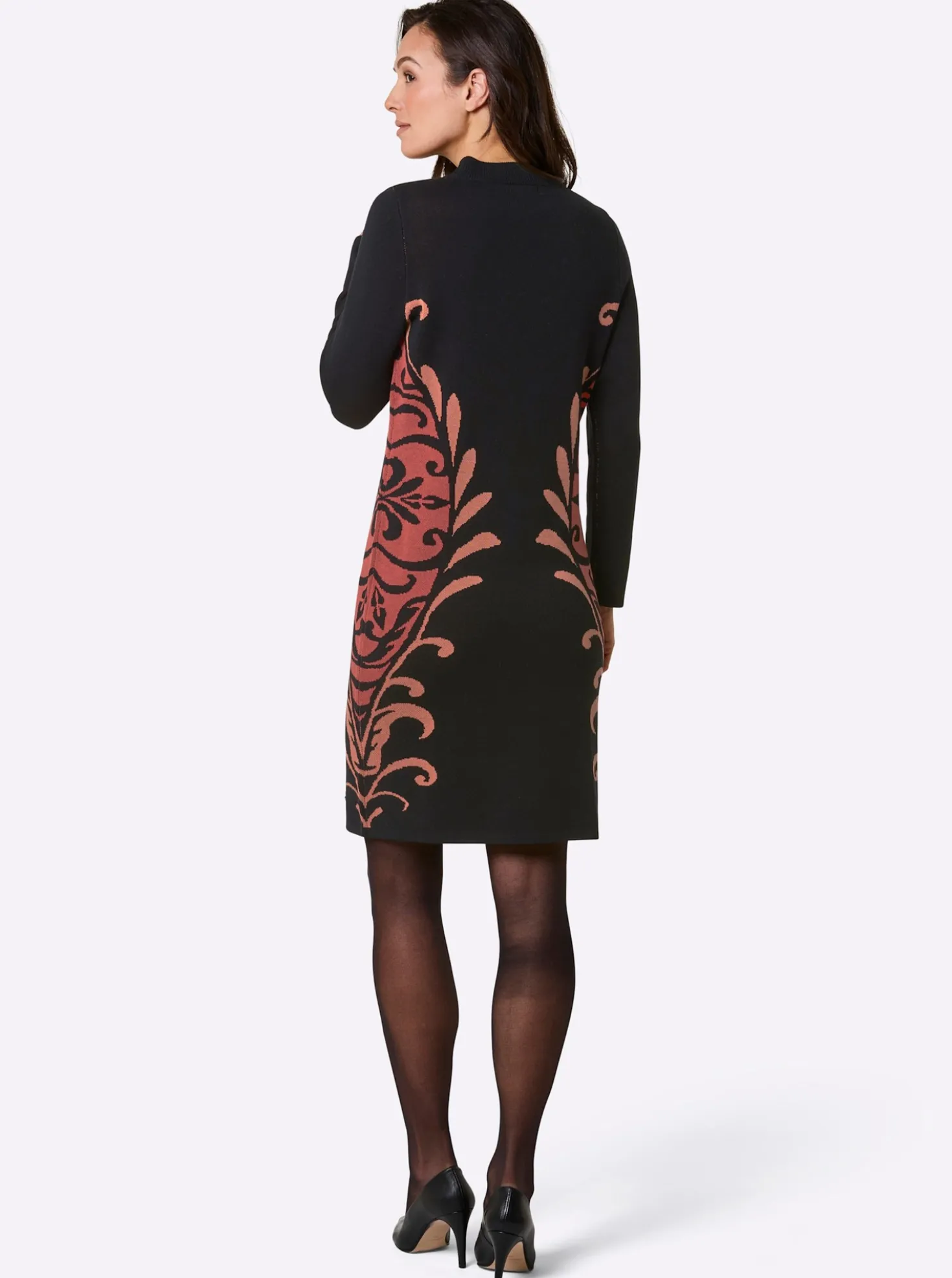 Strickkleid mit Kelchkragen