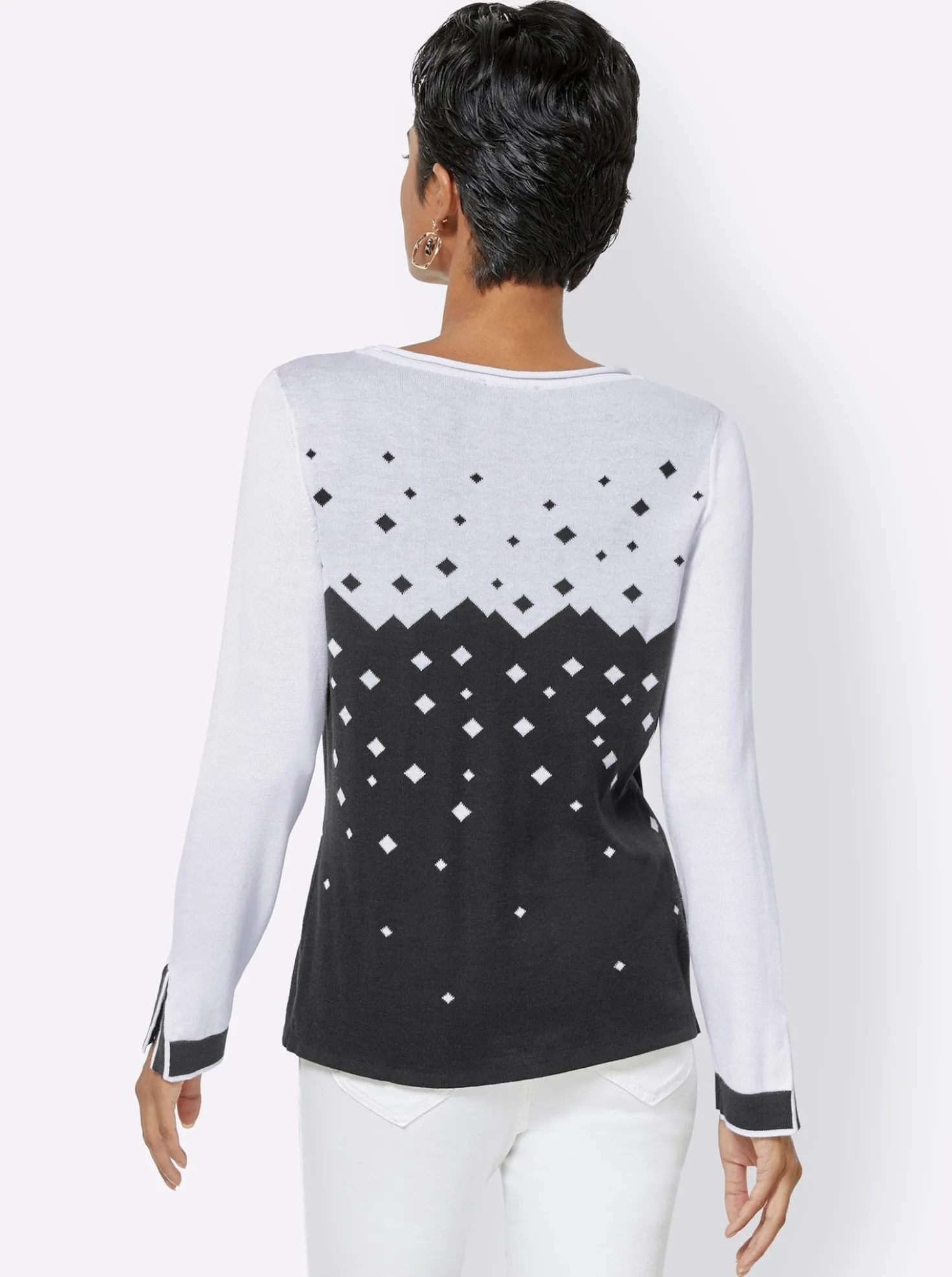 Strickpullover mit geschlitzten Ärmeln