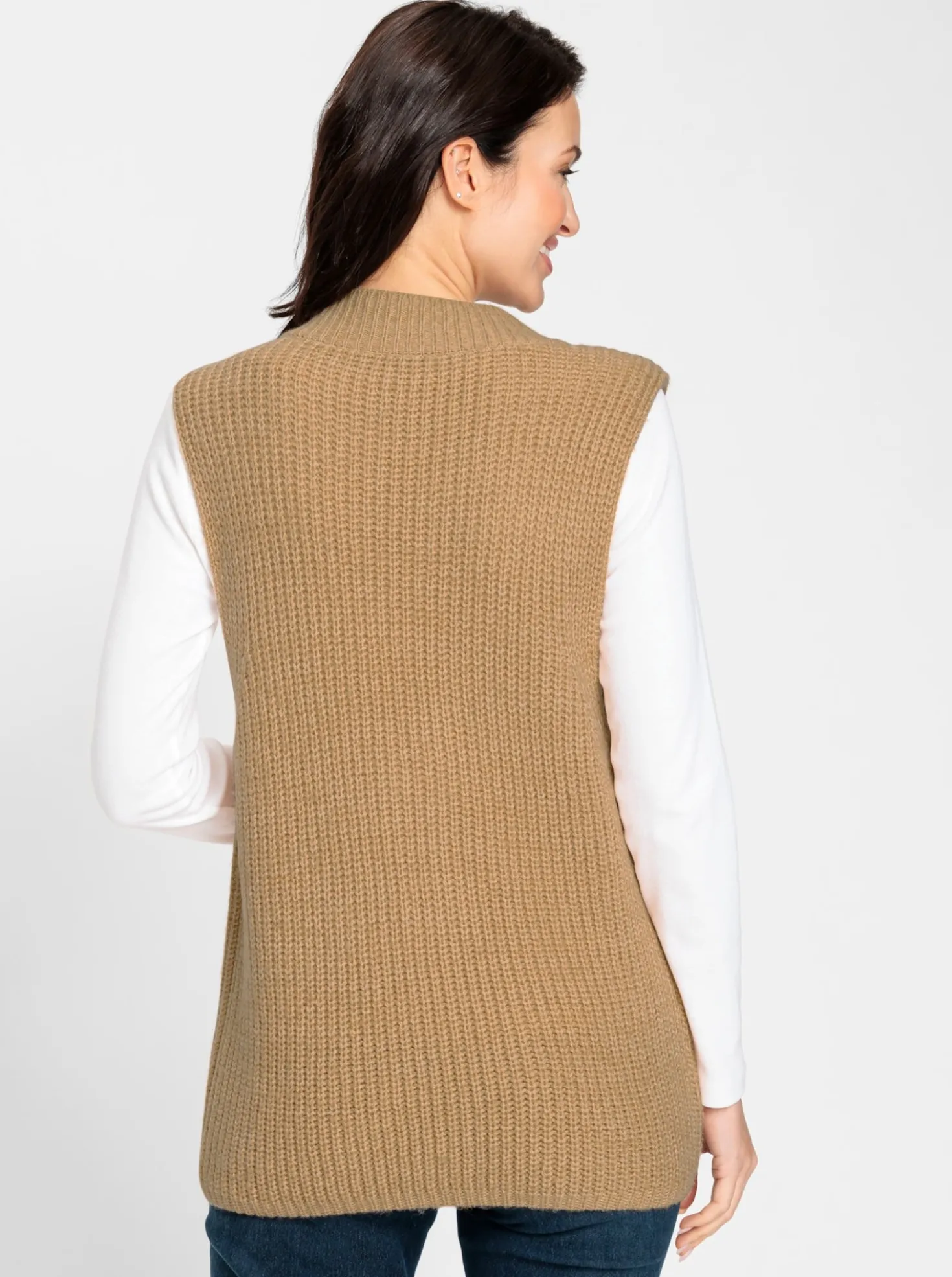 Strickweste mit Knöpfen in Holzoptik