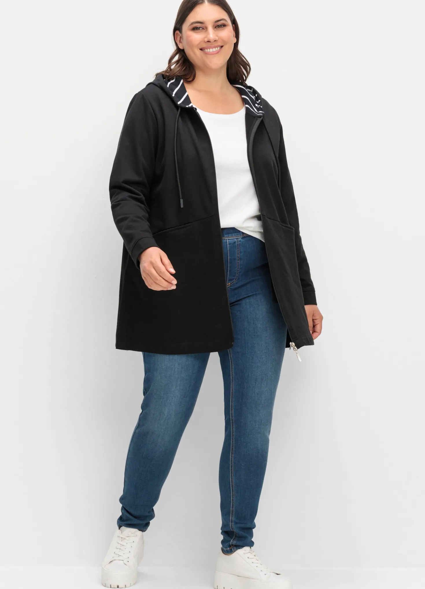 Sweatjacke in Longform, innen angeraut