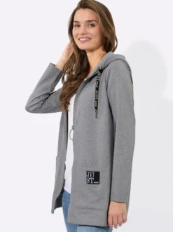 Sweatjacke mit Glitzer-Applikation hinten