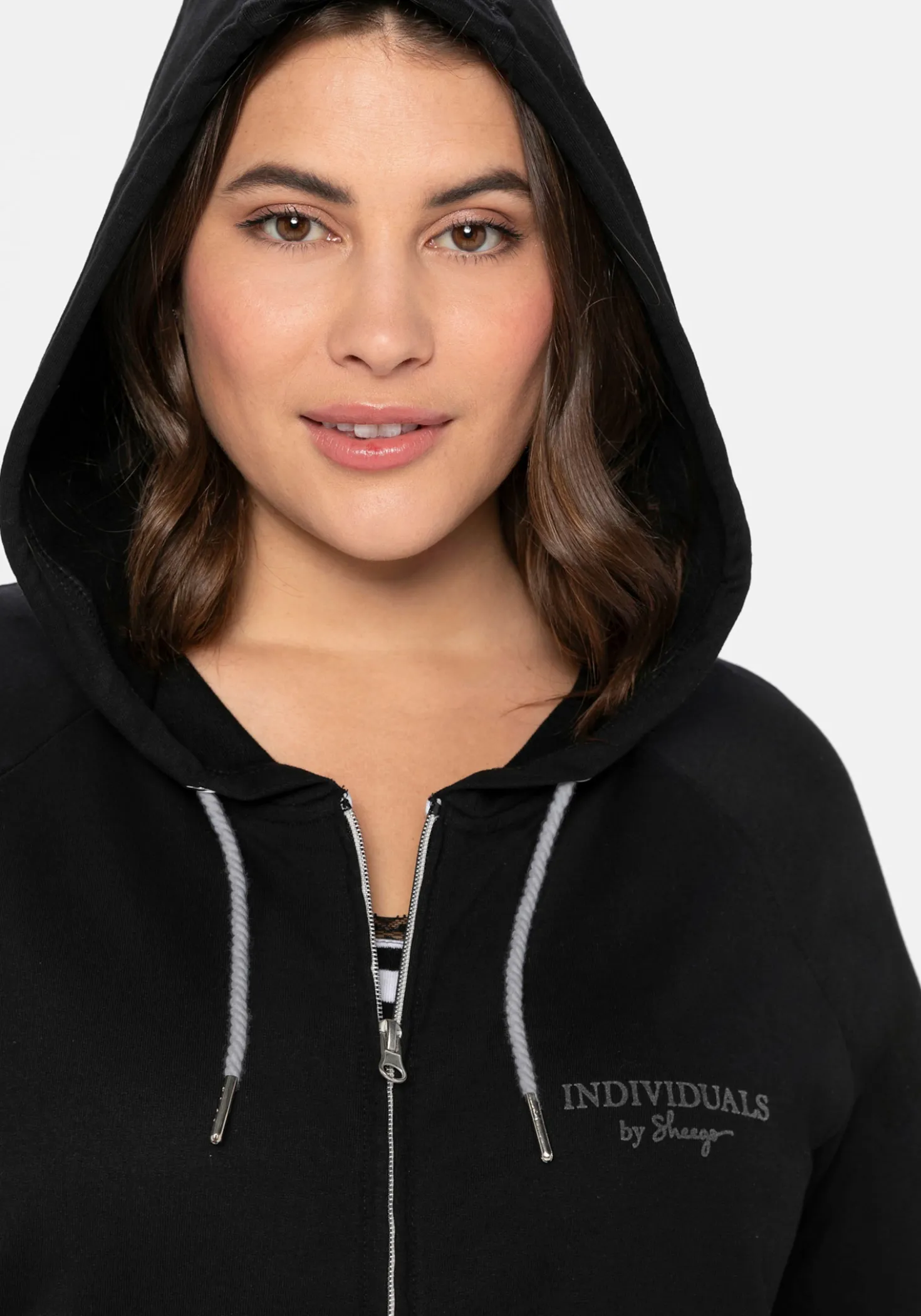 Sweatjacke mit Kapuze