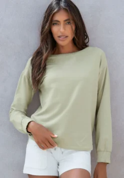 Sweatshirt