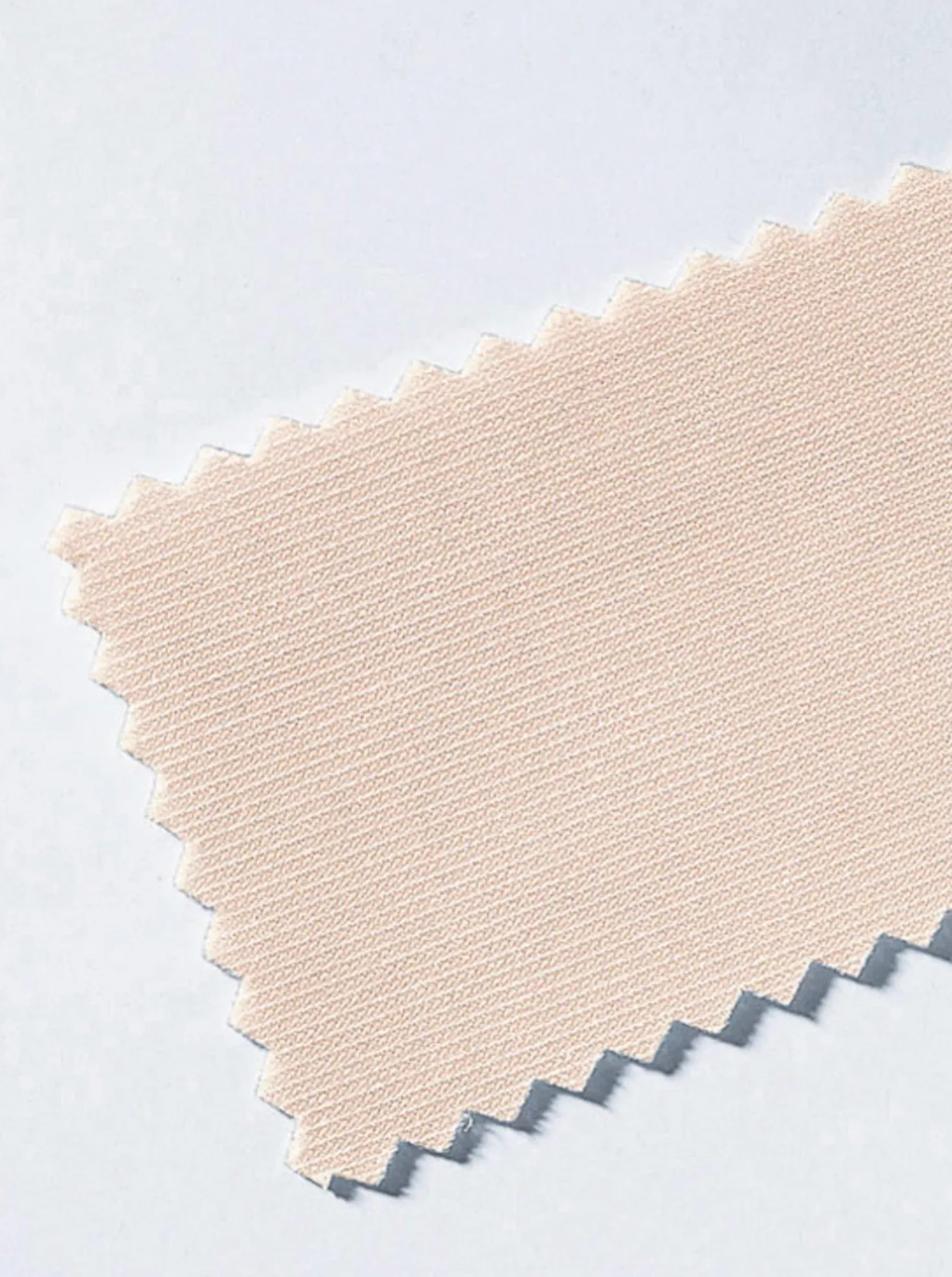 Taillenslip mit breiten Bündchen