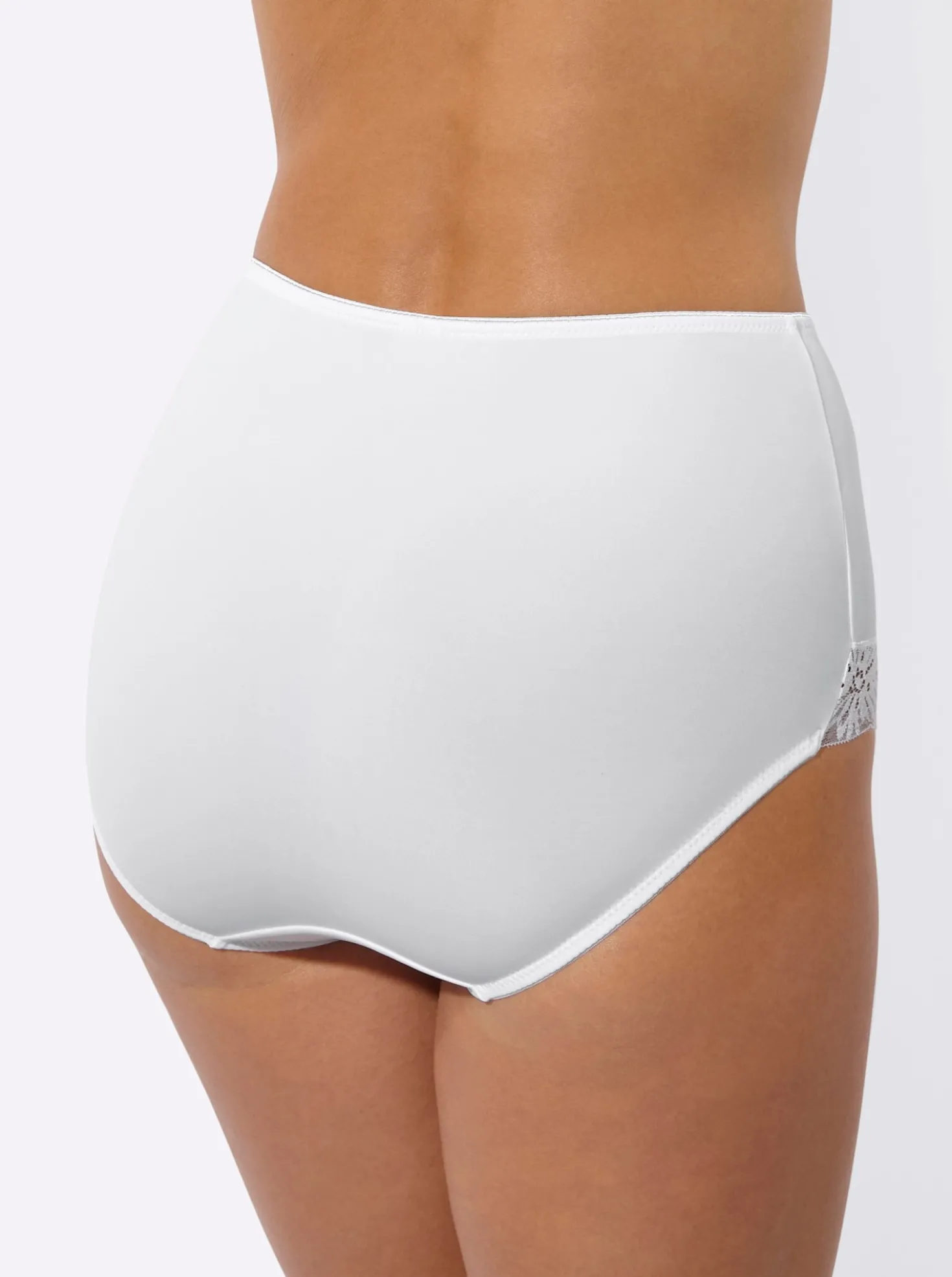 Taillenslip mit seitlicher Spitze