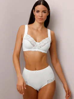 Taillenslip mit seitlicher Spitze