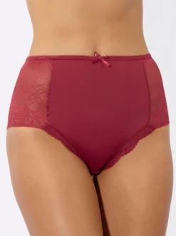 Taillenslip mit seitlicher Spitze