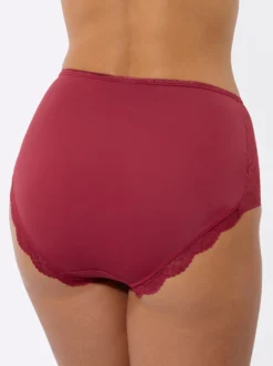 Taillenslip mit seitlicher Spitze