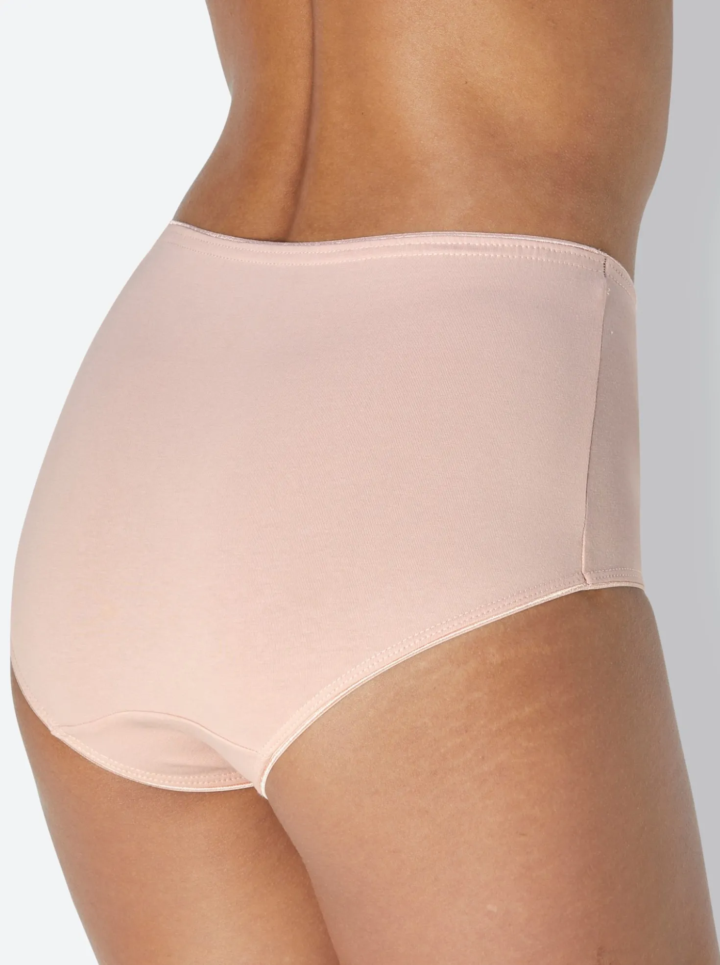 Taillenslip mit Zierschleife