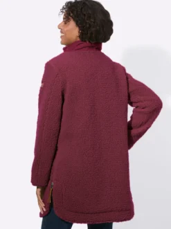 Teddyjacke mit Reißverschluss an den Saumschlitzen