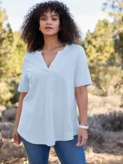 T-Shirt mit offenem V-Schlitz