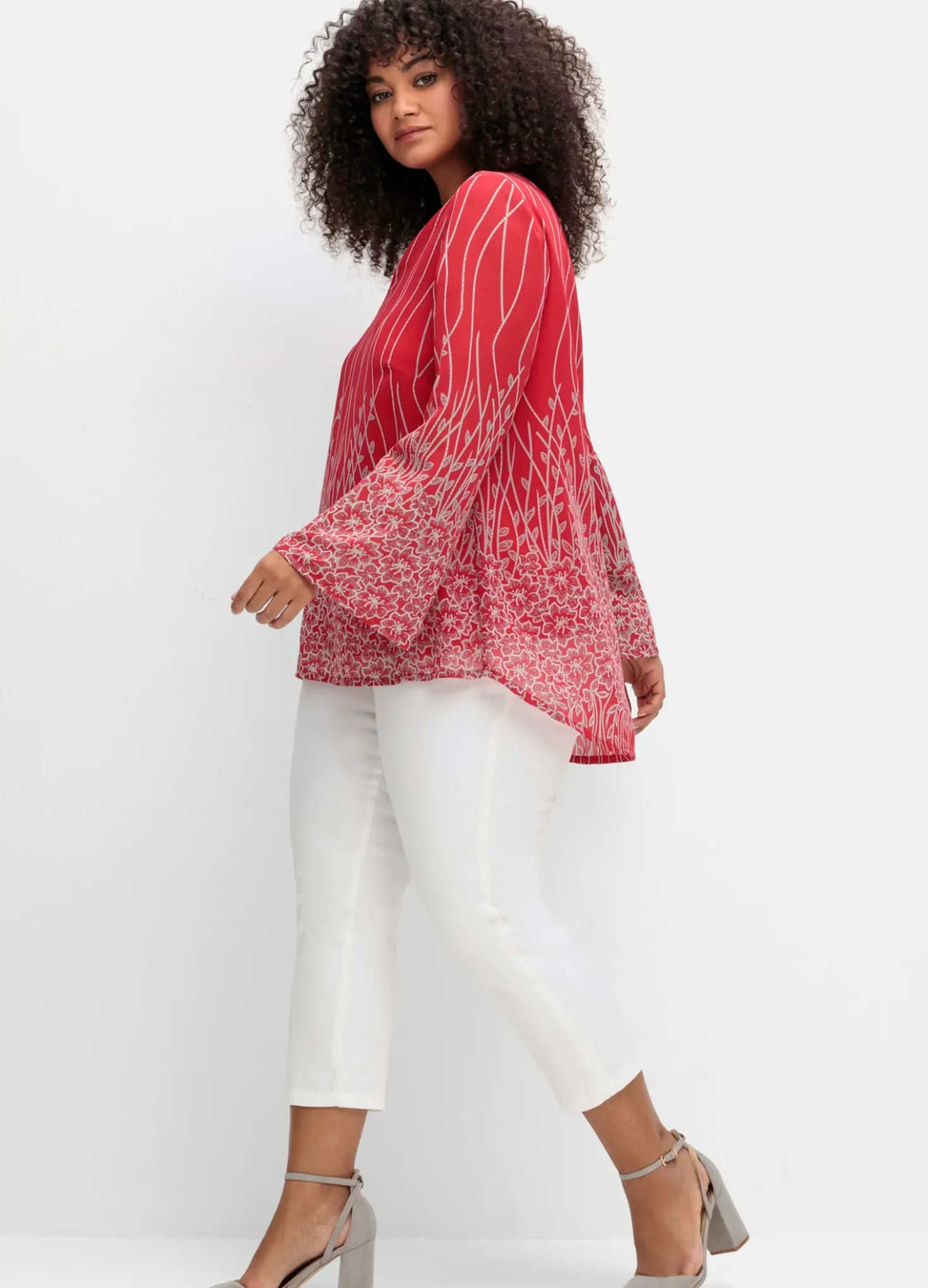 Tunika aus Chiffon, mit Untershirt