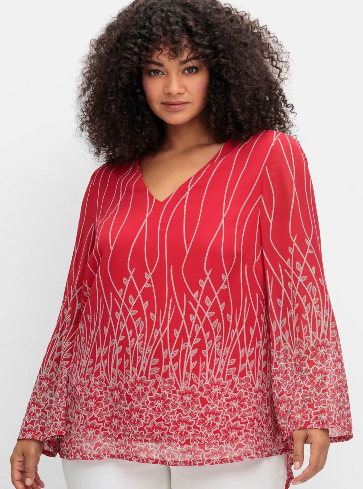Tunika aus Chiffon, mit Untershirt