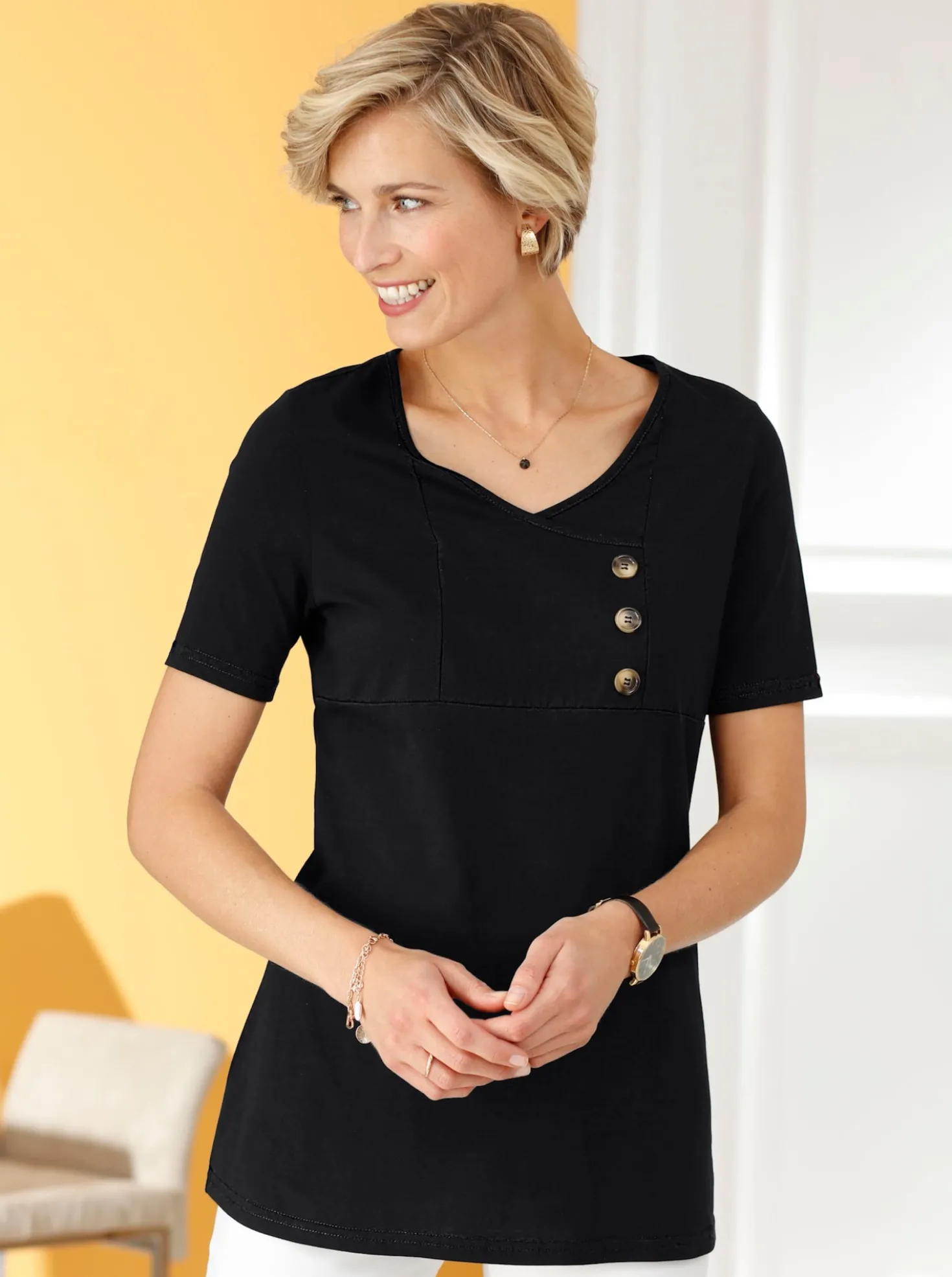 Tunikashirt mit Zierknöpfen in Holz-Optik