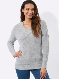 V-Ausschnitt-Pullover