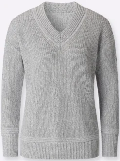 V-Ausschnitt-Pullover